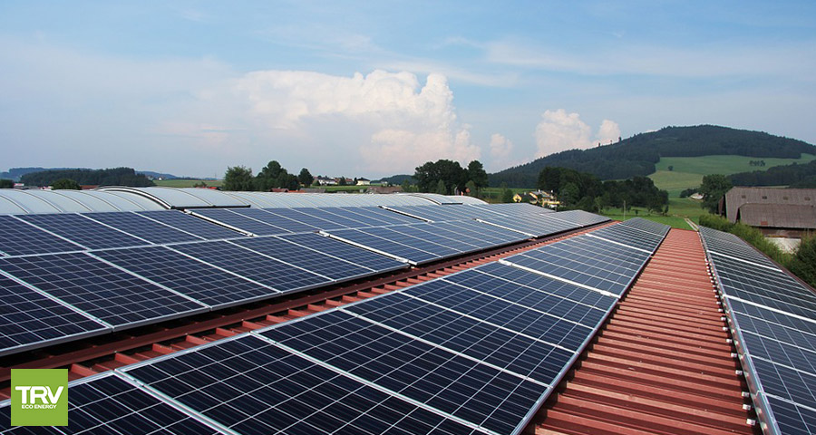 La energía solar y eólica son las más baratas de generar en 60 países.
